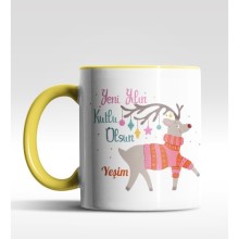 Kişiye Özel Yeni Yılın Kutlu Olsun Geyik Tasarımlı Sarı Kupa