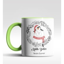 Kişiye Özel Mutlu  Yıllar Kutup Ayısı Penguen Tasarımlı Yeşil Kupa