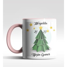 Kişiye Özel Hoş geldin 2022 Çam Ağacı Tasarımlı Pembe Kupa