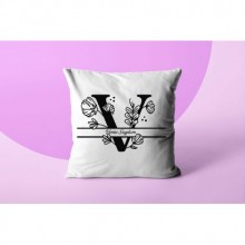 Kişiye Özel V Harfi Temalı Kare Saten Yastık