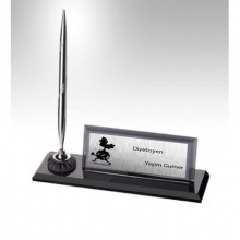 Kişiye Özel Diyetisyen Temalı Kalemli Kristal Gümüş Renk Masa İsimliği