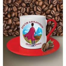 Kişiye Özel Benim Kahramanım Temalı Kırmızı Kahve Fincanı