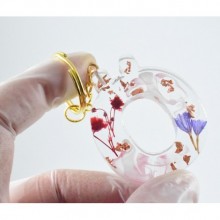 İsme Özel Ö Harfi Temalı Epoksi Anahtarlık | Red & Purple Flower