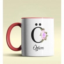 Kişiye Özel Ö Harfi Temalı Çiçekli Tasarım Kırmızı Renk Kupa