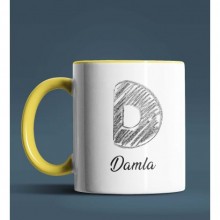 Kişiye Özel D Harfi Temalı Kara Kalem Tasarım Sarı Renk Kupa