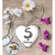 Kişiye Özel Ş Harfi Kara Kalem Kalp Aynalı Metal Anahtarlık