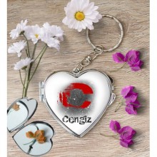 Kişiye Özel C Harfi Temalı Karakter Kalp Aynalı Metal Anahtarlık