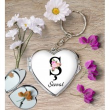 Kişiye Özel Ş Harfi Temalı Çiçekli Kalp Aynalı Metal Anahtarlık
