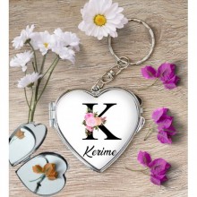 Kişiye Özel K Harfi Temalı Çiçekli Kalp Aynalı Metal Anahtarlık