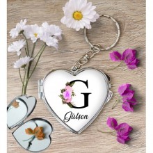 Kişiye Özel G Harfi Temalı Çiçekli Kalp Aynalı Metal Anahtarlık