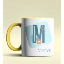 Kişiye Özel M Harfi Temalı Tropikal Tasarım Sarı Renk Kupa